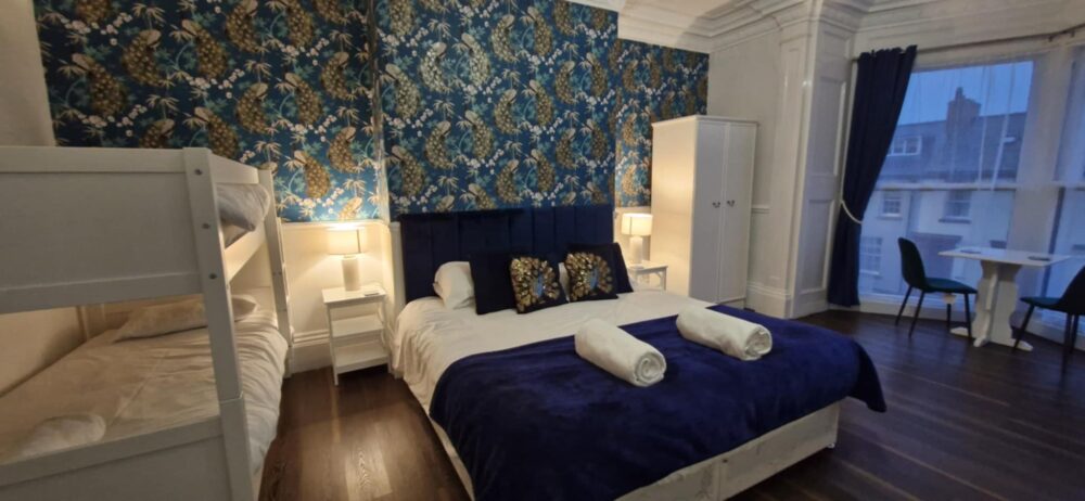 c99f0b02-062f-4b58-baeb-b6531378f3f6